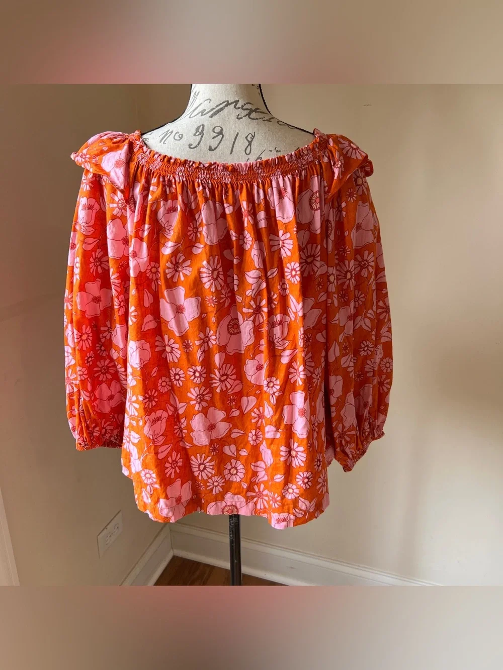 Free People Miss Daisy Off-Shoulder Floral Peasant Top in Orange and Pink Sz L